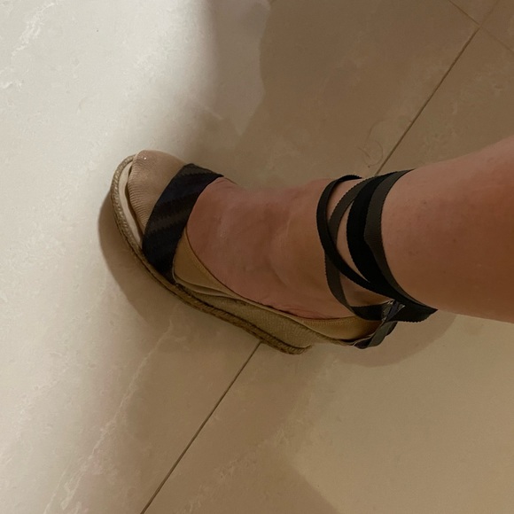 Marc Jacobs Espadrille Wedges - Picture 5 of 5